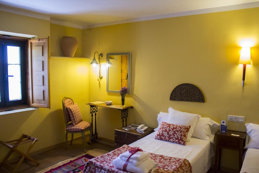 Quinta La Encarnacion Hotel Casar De Caceres Bagian luar foto